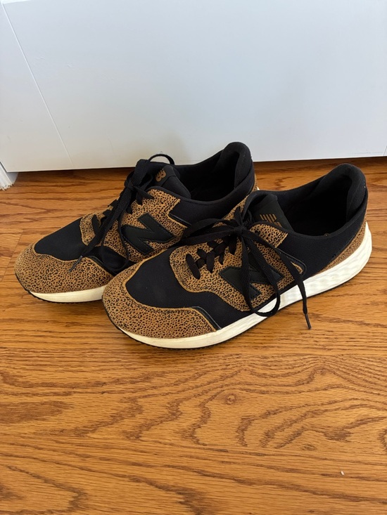 New Balance Shoes - New Balance Women’s Black and Brown Speckled Accent Sneakers